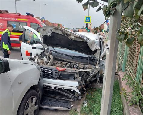 Foto Accident Rutier Pe Strada Avram Iancu Din Flore Ti Info Trafic