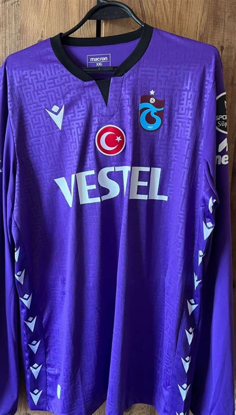 Trabzonspor 2022 23 GK 1 Kit