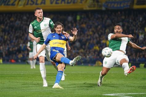 Video el golazo de Cavani ante Banfield a un año de su llegada Olé