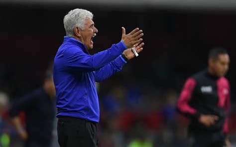 Reprobado Tuca Ferretti Califica A Cruz Azul Con Un De