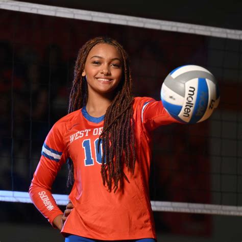 Jewel Helmuths Volleyball Recruiting Profile