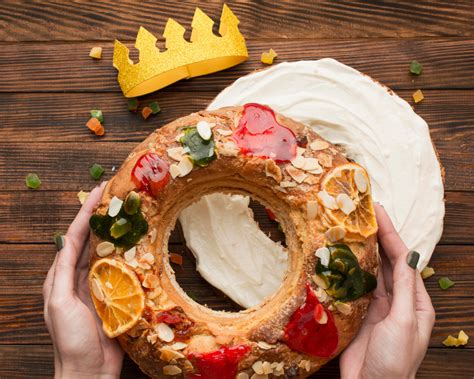 Roscón de Reyes qué significan el haba y las figuras