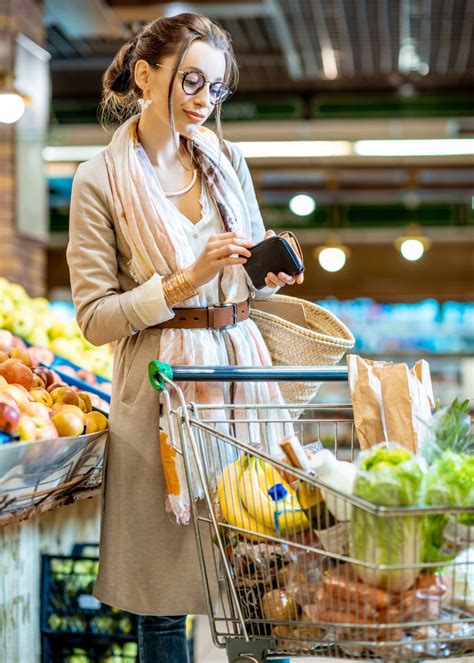 how to become a shopper
