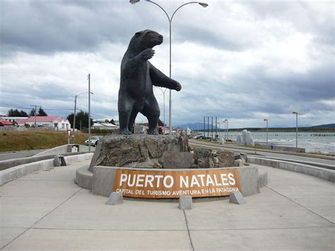 Puerto Natales Homenaje Al Milodon Patagonia Sur America Puerto