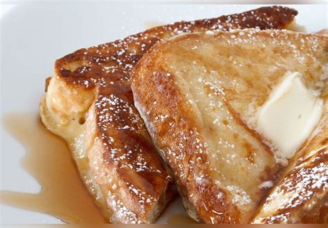 Cyril Lignac Revisite Le Pain Perdu De Notre Enfance Et Signe Un Dessert Festif Gourmand Et Bon