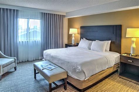 EMBASSY SUITES BY HILTON INDIANAPOLIS NORTH - 160 Photos & 85 Reviews ...