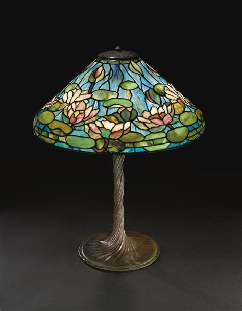 1905 Tiffany Water Lily Lamp With Twisted Bronze Base Tiffany