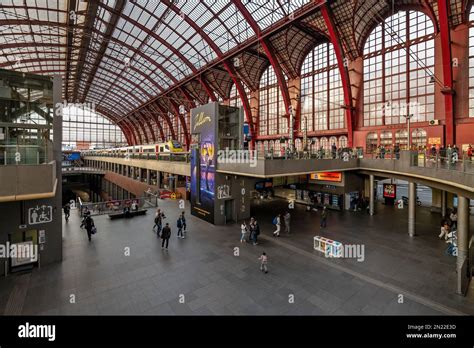 Antwerp Train Station , Antwerp, Belgium Stock Photo - Alamy