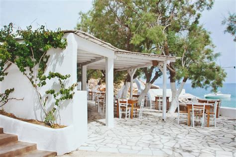 How To Spend A Day In Antiparos Greece