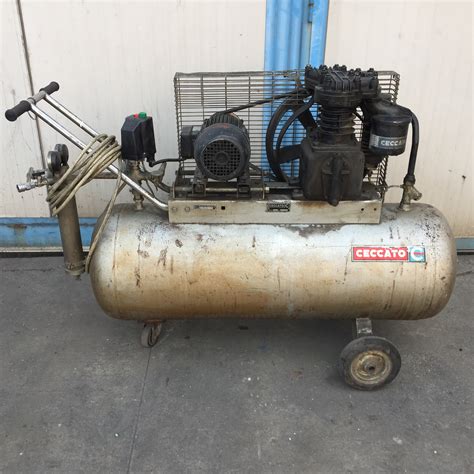 400 Usato COMPRESSORE CECCATO LT 300 Usati Aste Annunci Fallimenti