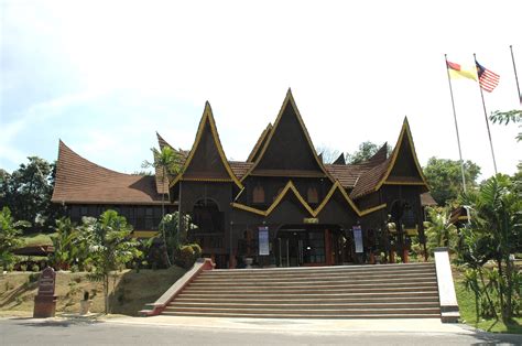 Lmns Lembaga Muzium Negeri Sembilan Jelajah Keilmuan Dan Ziarah