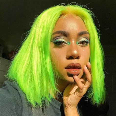 Color De Pelo Verde De Mujer Fiesta De Naturaleza Para Chicas Modernas