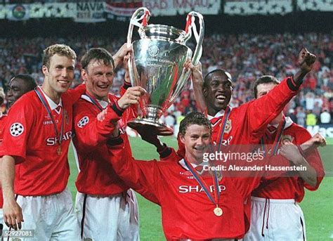 6,548 Manchester United 1999 Photos & High Res Pictures - Getty Images