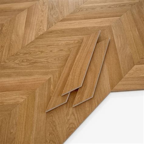 Parquet contrecollé chêne blond vitrifié S point de hongrie BROCELIANDE