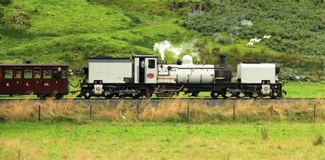 Solve Beyer Garratt Welsh Highland Railway Jigsaw Puzzle Online With