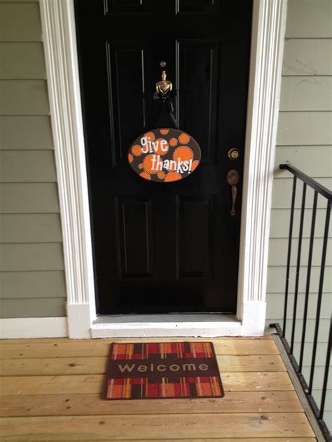 Thanksgiving door decor | Thanksgiving decorations, Door decorations ...