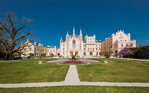 Solve Czech Republic Lednice Castle Jigsaw Puzzle Online With 160 Pieces