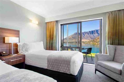 Queenstown Hotels: Discover the Best Hotels in Queenstown Today