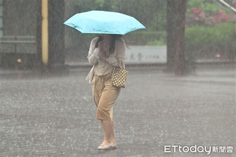 快訊雨彈升級9縣市豪大雨特報 豪雨灌2地 ETtoday生活新聞 ETtoday新聞雲