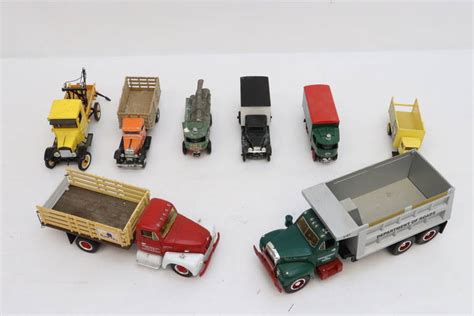 8 Diecast/ Model Commercial Trucks