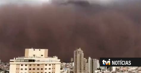 Tempestade De Areia Intensa Assusta Moradores De S O Paulo Tvi Not Cias