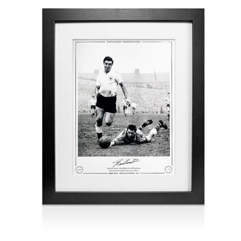 Framed Bobby Smith Signed Tottenham Hotspur Photo 1961 Genuine