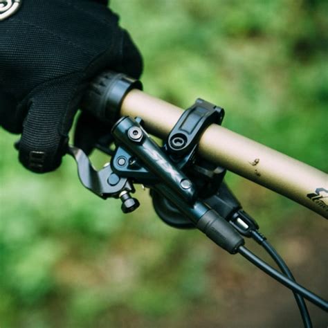 Shimano シマノ ディスクブレーキレバー Bl M7100 【 Slx M7100 シリーズ 】 油圧 ブラック 左レバー 自転車・パーツ・ウェア通販 ワイズロードオンライン