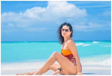 Sunny Leone Maximises Hotness In Sexy Multi Coloured Bikini At Exotic