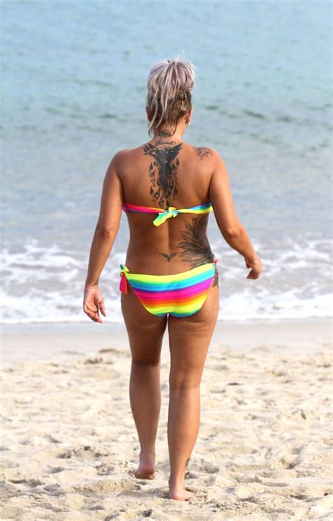 Kerry Katona In Bikini At A Beach In Thailand Hawtcelebs