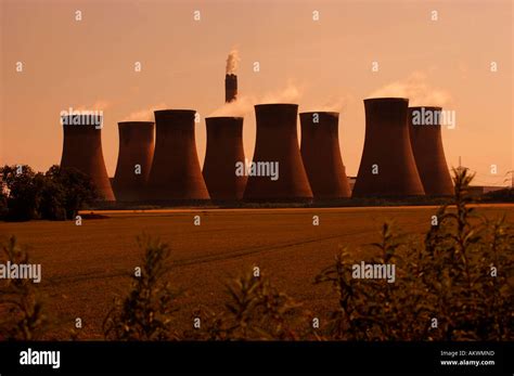 Cooling Towers And Chimney Eggborough Power Station At Twilight