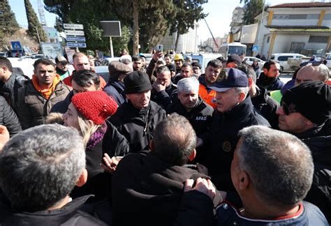 Savunma İşleri on Twitter Millî Savunma Bakanı Hulusi Akar depremin