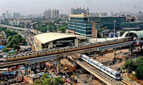 Most Pretty Images Of The Delhi Metro | So Delhi