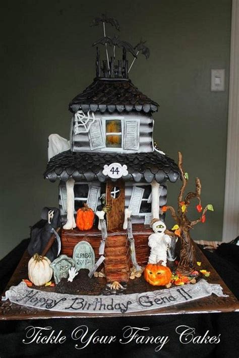 Haunted House Cake - Decorated Cake by FancyCakes - CakesDecor