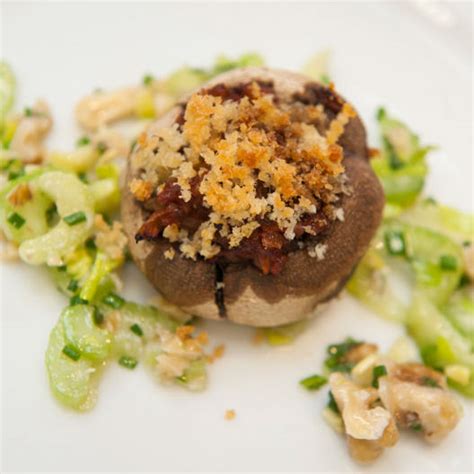 Umami bomb (stuffed mushrooms) - Chatelaine