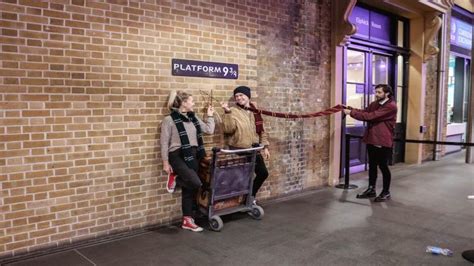 A Guide to the Infamous Harry Potter King’s Cross Station - Hsw 168