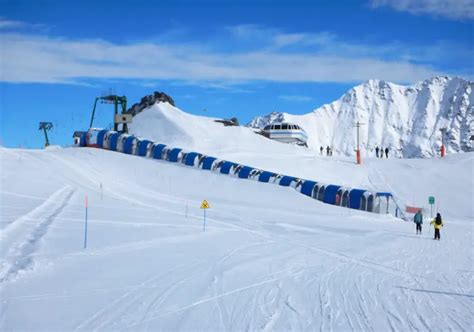 La Thuile Skiing And Snowboarding Ski Lifts Terrain Trail Maps And Lift