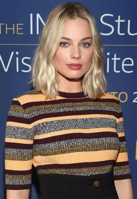 35 Hot Almost Nude Margot Robbie Photos 12thBLOG