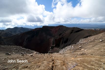 Tongariro Volcano, New Zealand | John Seach