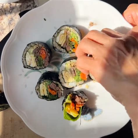 How to Make Kimbap — Cafe Maddy