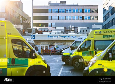 Queueing Ambulances England Hi Res Stock Photography And Images Alamy