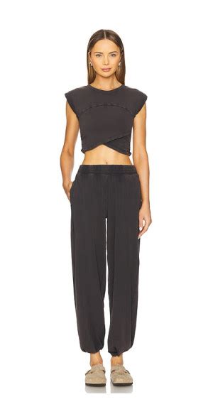 Free People X FP Movement Hot Shot Cross Over Set