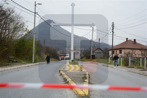 Srbi Na Barikadi U Rudaru Obele Ili Svetog Nikolu