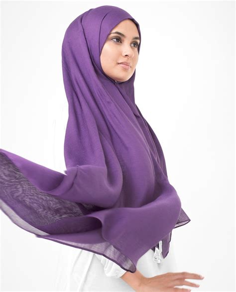 Bright Violet Viscose Woven Hijab Scarf