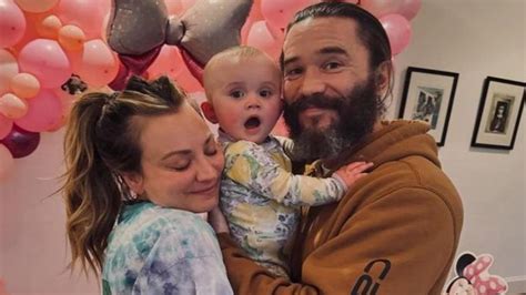 ‘some Sweet Life Lately’ Kaley Cuoco Shares Wholesome Pictures With Fiance Tom Pelphrey And