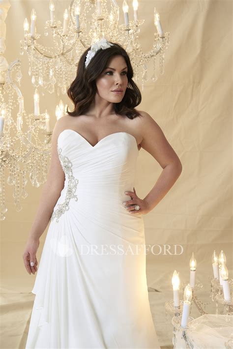 Sweetheart Side Ruched Chiffon Plus Size Wedding Dress With Beading And