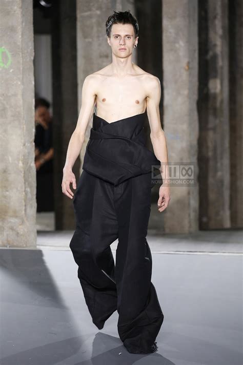 Rick Owens Menswear Fashion Show Collection Spring Summer