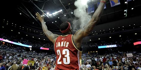 LeBron James Announces He Is Going Back To His Old Jersey Number | HuffPost