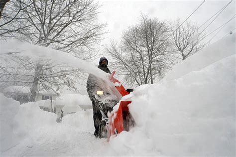 Western New York Could See 1-3 Feet of Snow on Christmas Weekend