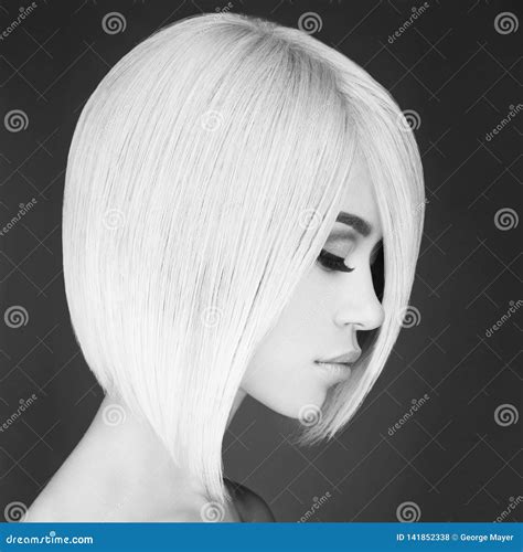Lovely Asian Woman With Blonde Short Hair Stock Photo Image Of Beauty Fashion