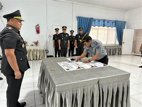 Memperkuat Komitmen Imigrasi Kerinci Tandatangani Pakta Integritas